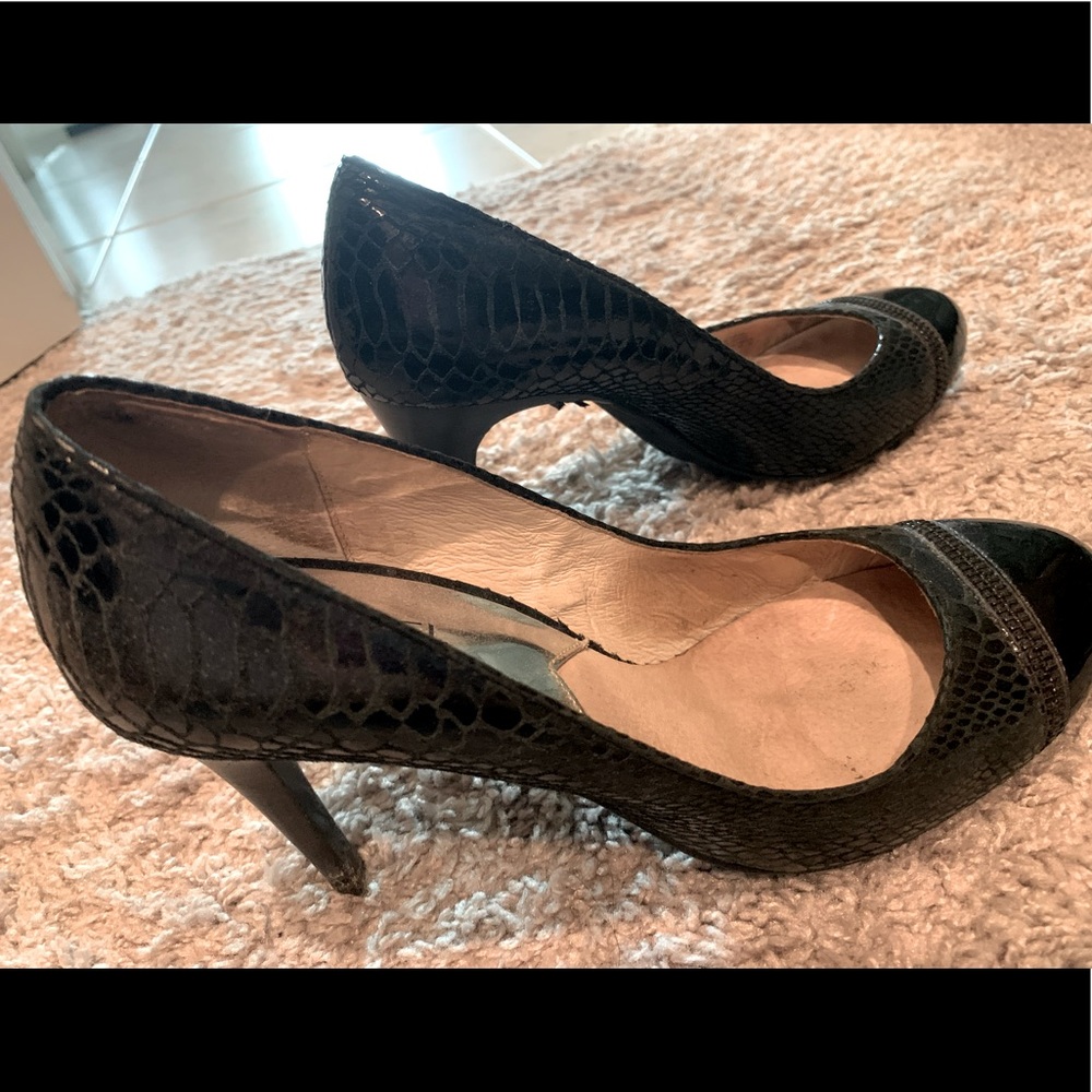 Michael Kors 9.5 Round toe pump 4 inch heel